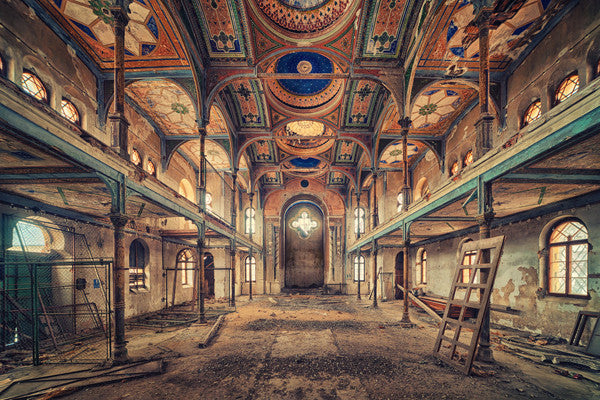 Photography:  Abandoned Buildings by Matthias Haker