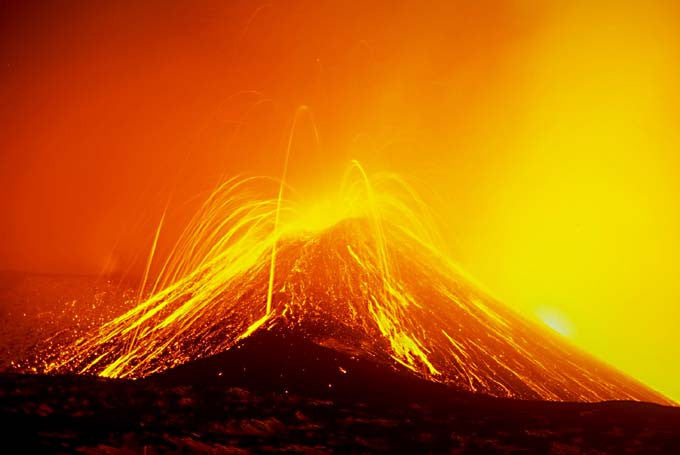 Photography: Mount Etna Erupting